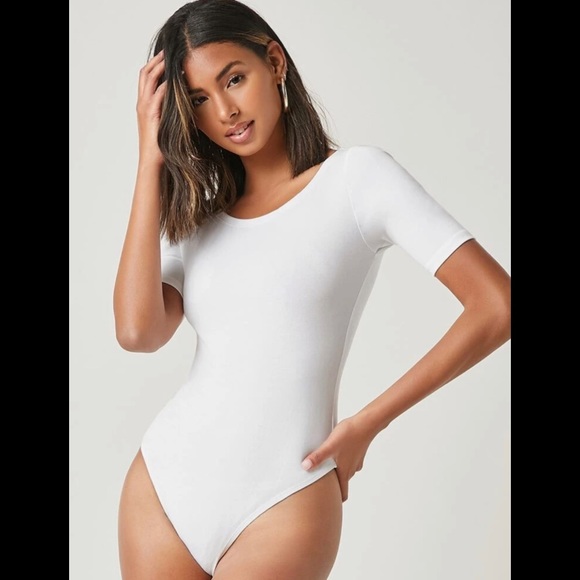 SHEIN BASICS Round Neck Solid Fitted Bodysuit - Picture 2 of 6